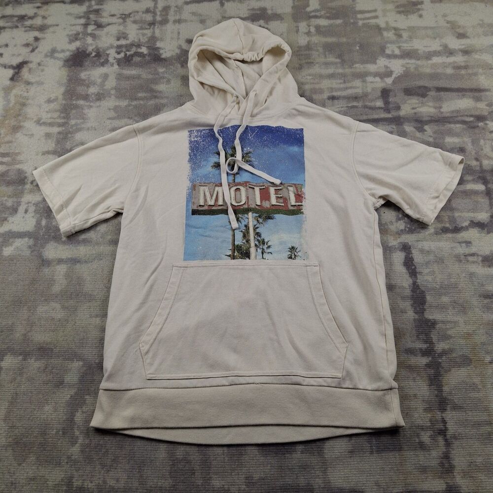 No Boundaries Shortsleeve Hoodie Mens Size Cream Off White Vintage Motel Graphic